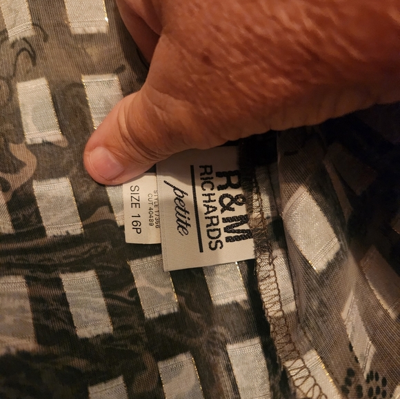 R & M printed chiffon jacket - Picture 4 of 7